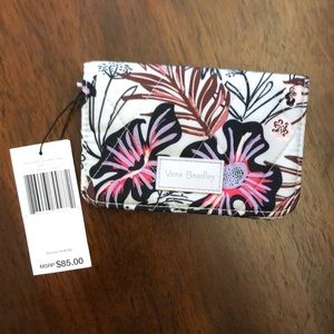 NWT Vera Bradley Rfid Ultralight Small Bifold Wallet Sun Washed Tropical